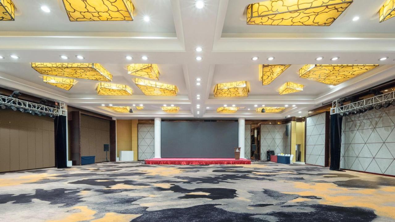 Holiday Inn Shijiazhuang Central By Ihg Exteriér fotografie
