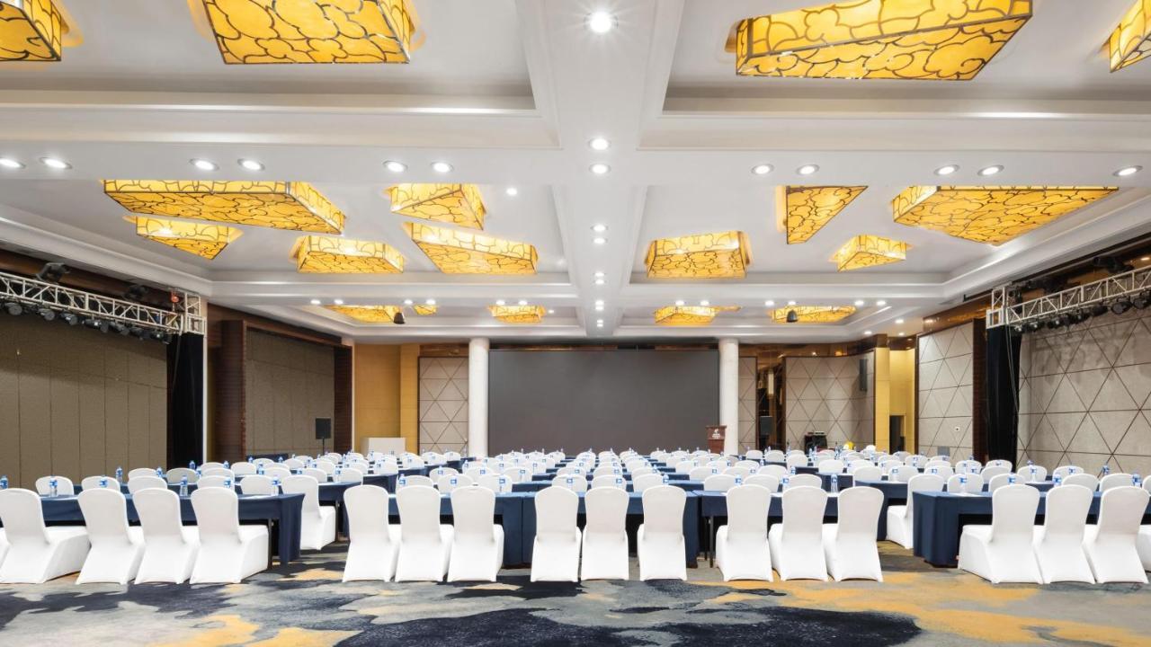 Holiday Inn Shijiazhuang Central By Ihg Exteriér fotografie